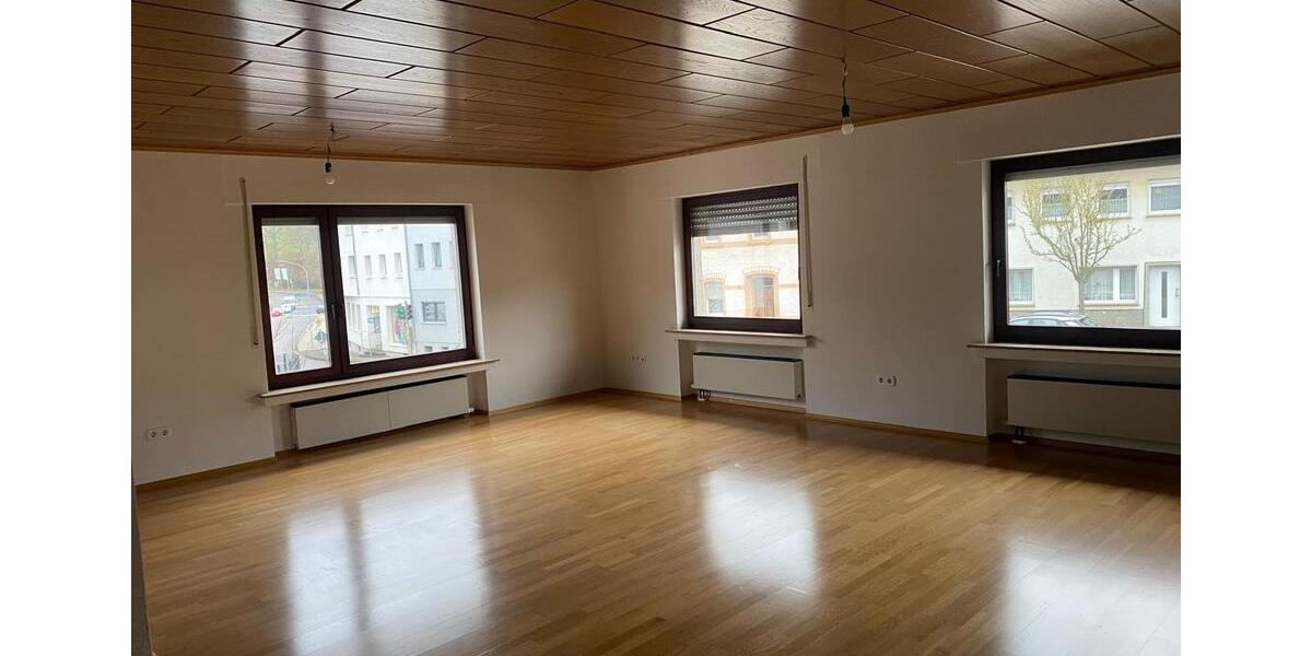 Etagenwohnung Hellenthal - 3 Zimmer, 100 m&sup2;, 880&euro; | Angebot:24804993
