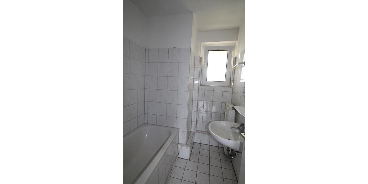 Etagenwohnung Bruchsal - 2 Zimmer, 64 m&sup2;, 595&euro; | Angebot:25373810
