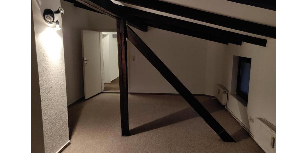 Dachgeschoßwohnung Eisleben (Lutherstadt) - 4 Zimmer, 115 m&sup2;, 650&euro; | Angebot:10050043