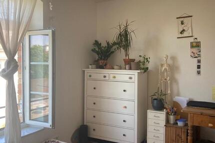 Schöne 4er Frauen WG nahe ZentrumBahnhof mit 2 Bädern 15 zimmer