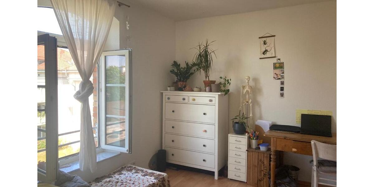 Schöne 4er Frauen WG nahe ZentrumBahnhof mit 2 Bädern 15 zimmer
