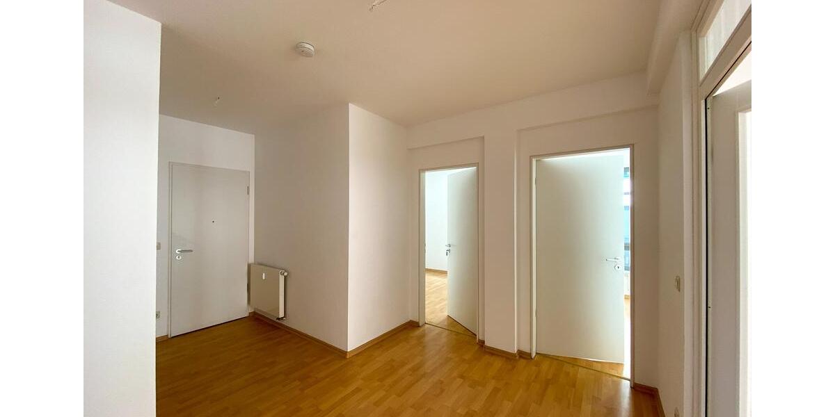 Etagenwohnung Naumburg (Saale) - 4 Zimmer, 110 m&sup2;, 800&euro; | Angebot:26476537