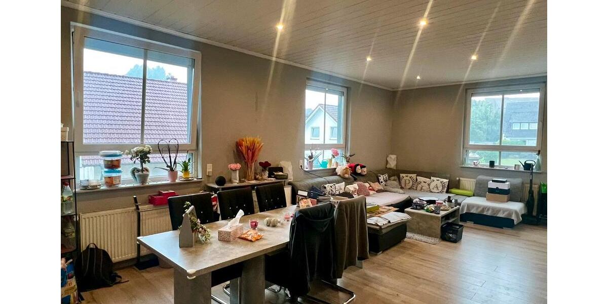 Etagenwohnung Detmold - 4 Zimmer, 129 m&sup2;, 1.150&euro; | Angebot:26386958