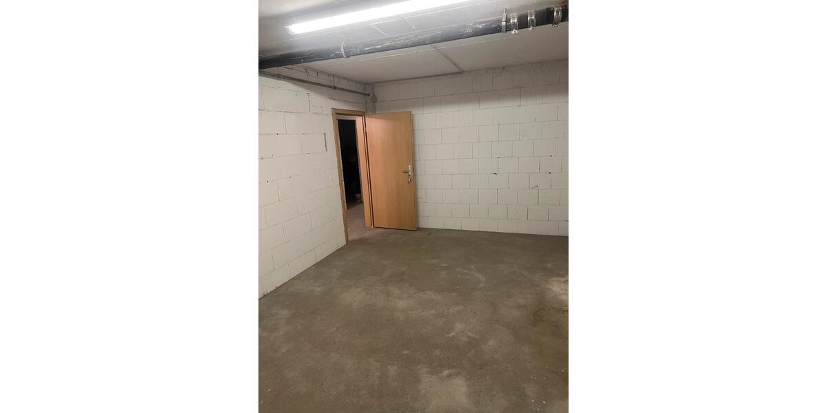 Dachgeschoßwohnung Bad Bocklet - 3 Zimmer, 130 m&sup2;, 1.170&euro; | Angebot:26459668