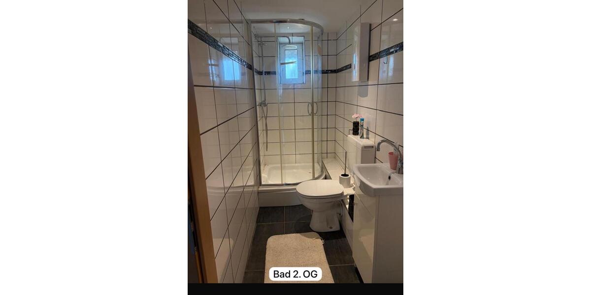 Reihenhaus Eschweiler - 8 Zimmer, 170 m&sup2;, 1.950&euro; | Angebot:26051080