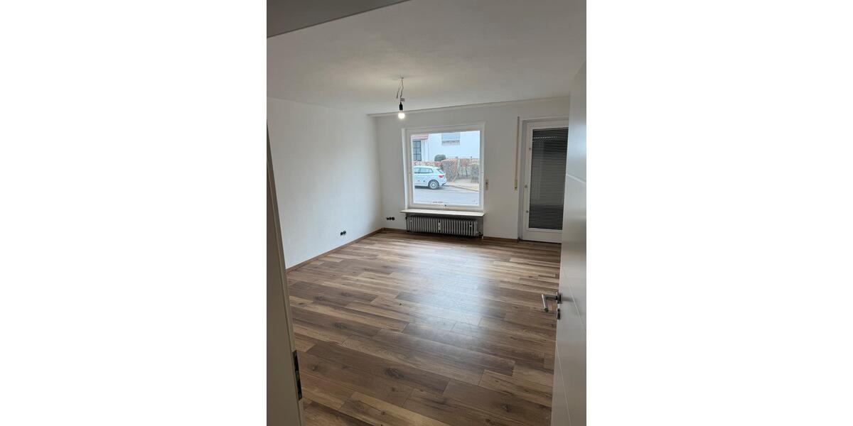 Erdgeschoßwohnung Friedberg - 3 Zimmer, 68 m&sup2;, 1.150&euro; | Angebot:24787629
