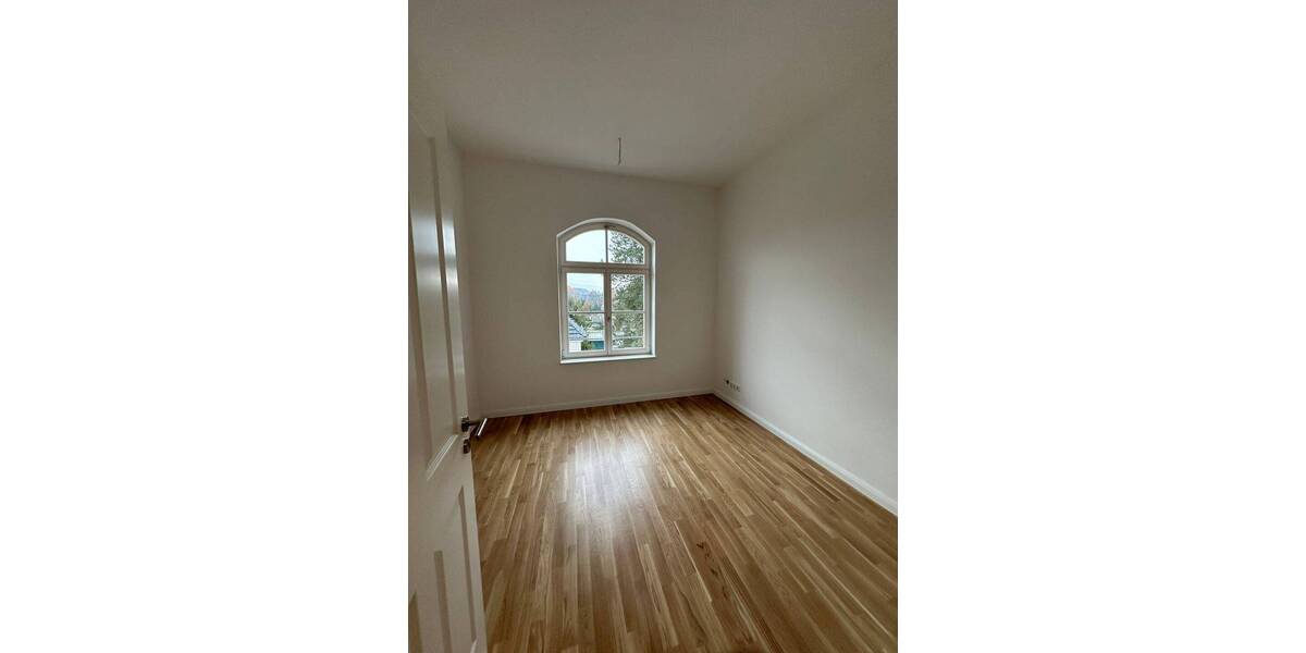 Etagenwohnung Rochlitz - 3 Zimmer, 101 m&sup2;, 915&euro; | Angebot:26156494
