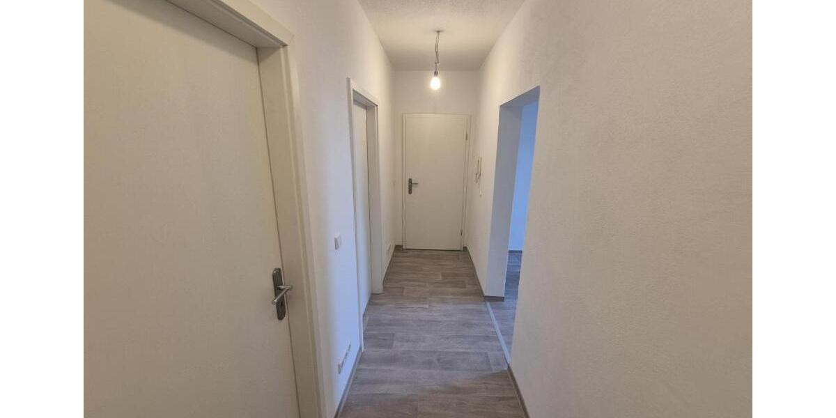 Etagenwohnung Bernburg (Saale) - 5 Zimmer, 120 m&sup2;, 840&euro; | Angebot:25999384