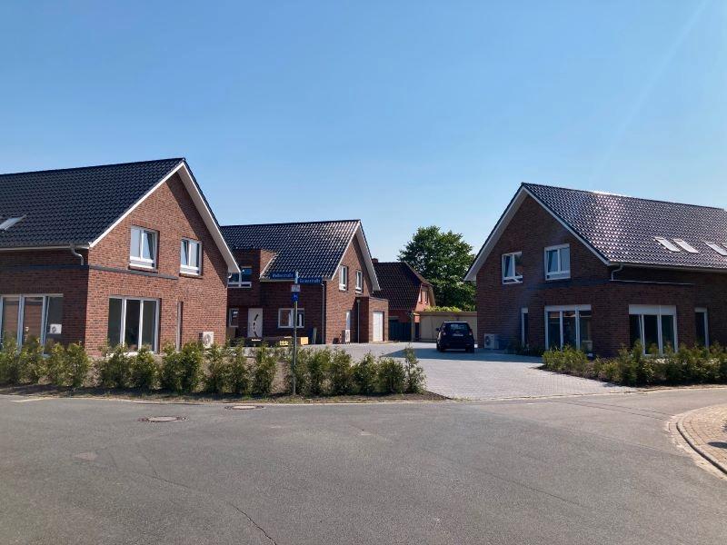 Neubau-Doppelhaushälften in ruhiger Wohnlagen in Westoverledingen