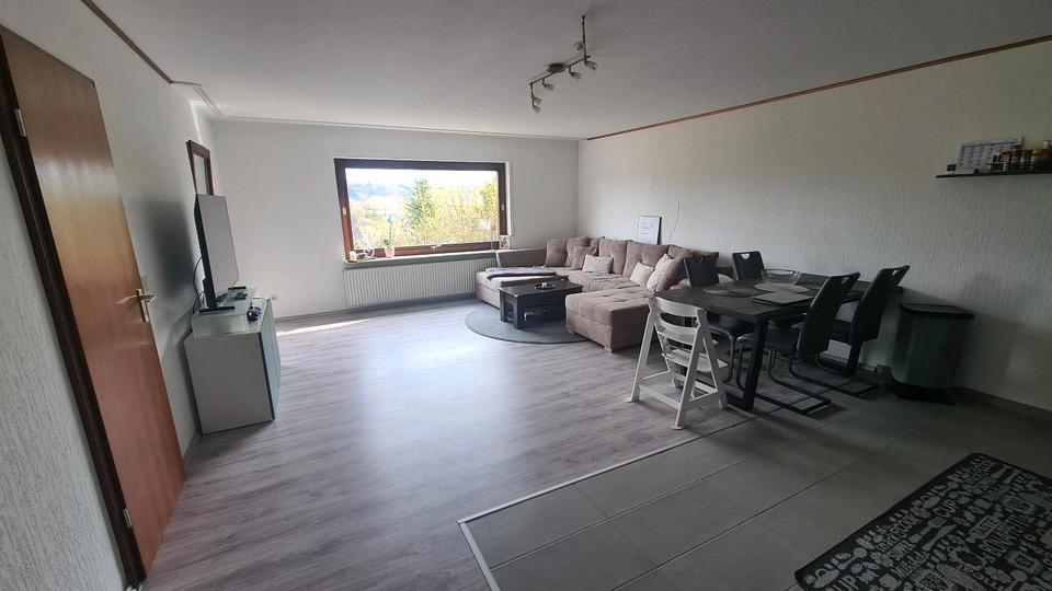 Etagenwohnung Solms - 3 Zimmer, 86 m&sup2;, 850&euro; | Angebot:26607127