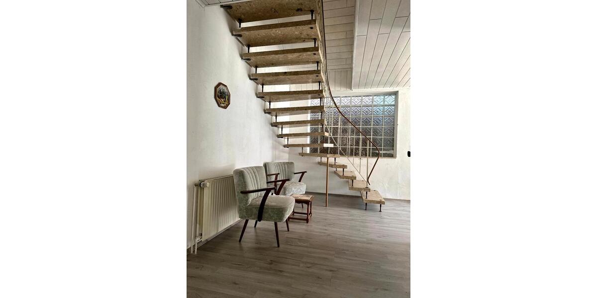 Einfamilienhaus Stolzenau - 6 Zimmer, 250 m&sup2;, 1.400&euro; | Angebot:26592257