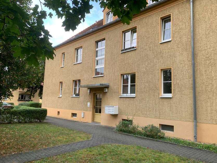 Wohnung zum Mieten in Dresden 460 € 54.24 m²