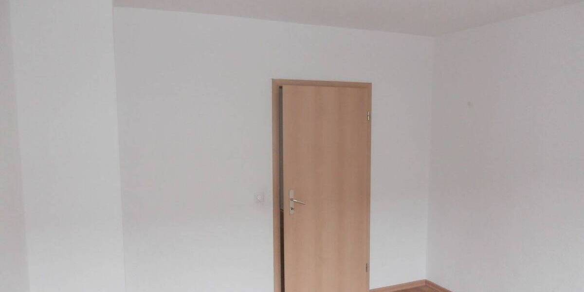 Etagenwohnung Nauen - 3 Zimmer, 59 m&sup2;, 545&euro; | Angebot:26080429