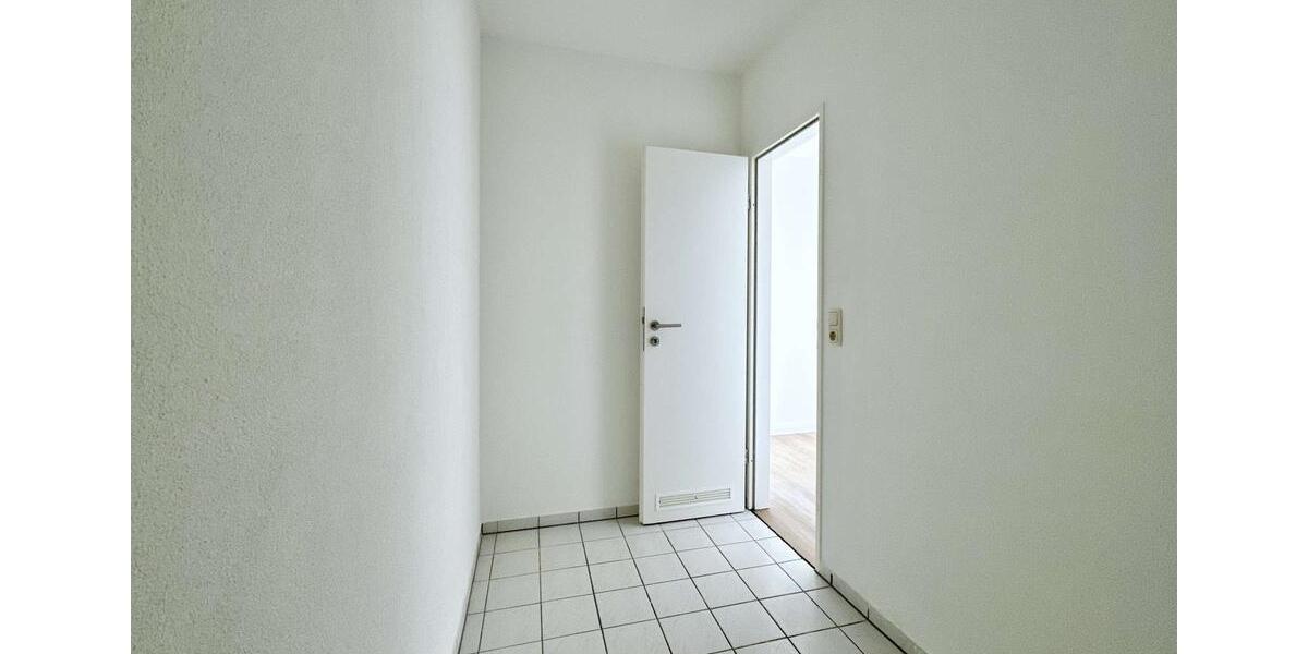 Etagenwohnung Waren (Müritz) - 2 Zimmer, 60 m&sup2;, 690&euro; | Angebot:25049010