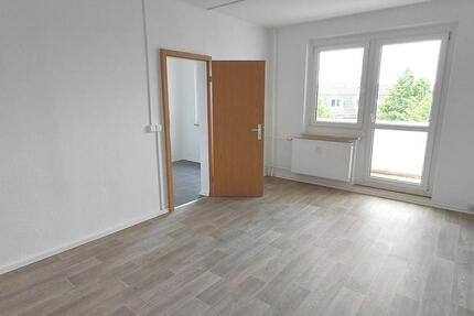 Wohnung Südliches Anhalt - 3 Zimmer, 61 m&sup2;, 304&euro; | Angebot:25484104