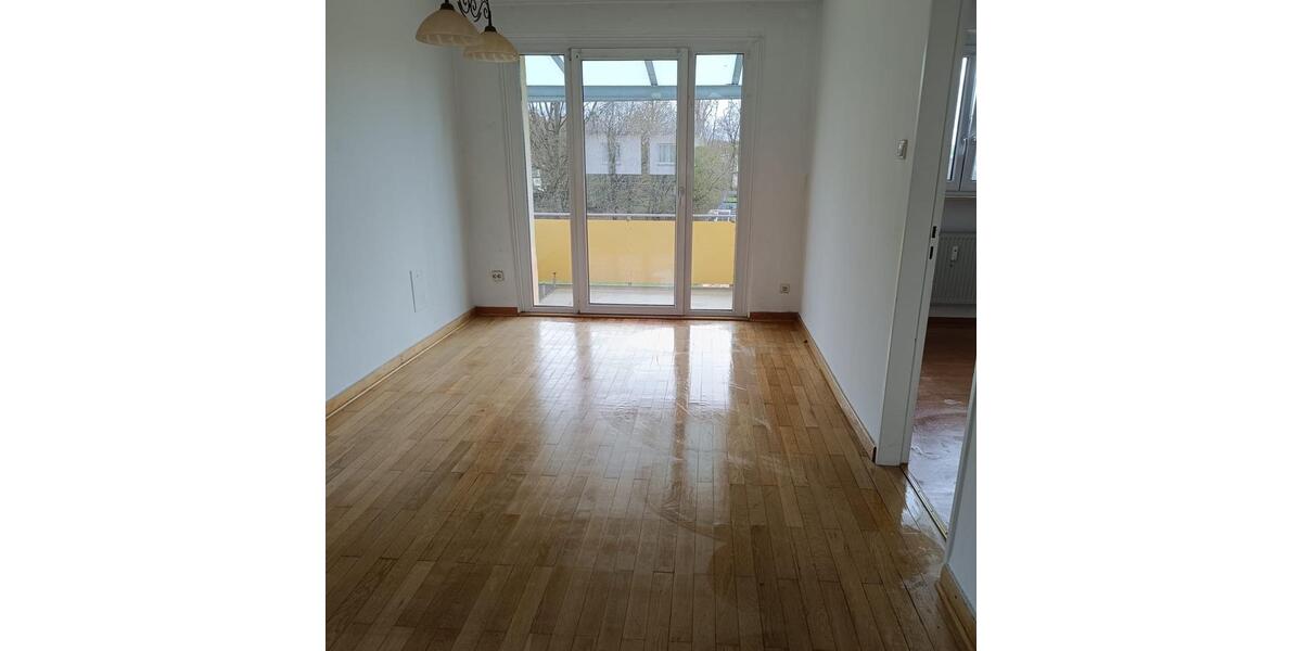 Etagenwohnung Feldkirchen - 3 Zimmer, 86 m&sup2;, 600&euro; | Angebot:25988930