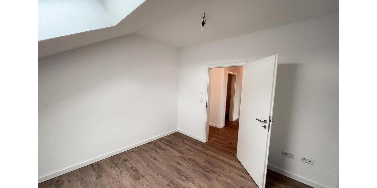 Neubau mit Balkon: Attraktive 4-Zimmer-Wohnung in Uchte 4 zimmer