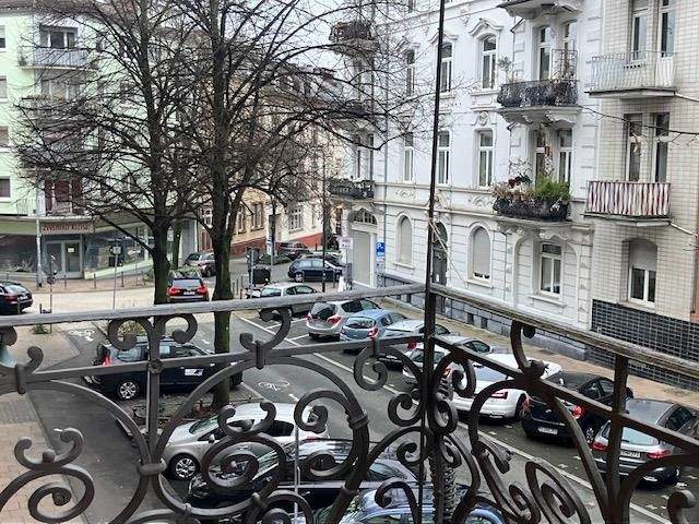 Etagenwohnung Wiesbaden Südost - 4 Zimmer, 124 m&sup2;, 1.900&euro; | Angebot:24762405