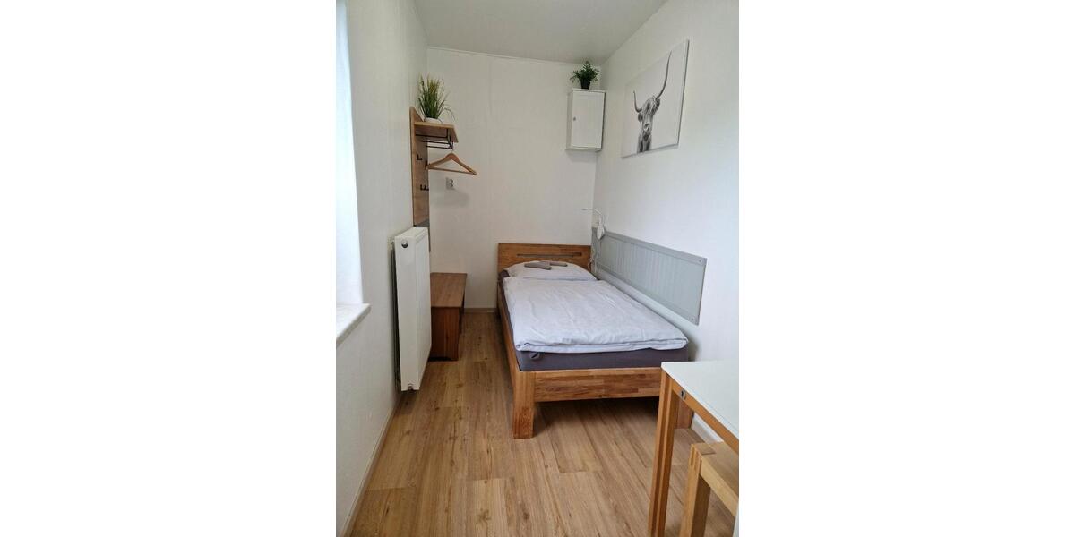 Wohnen auf Zeit Moers Rheinkamp - 15 Zimmer, 15 m&sup2;, 55&euro; | Angebot:24354602