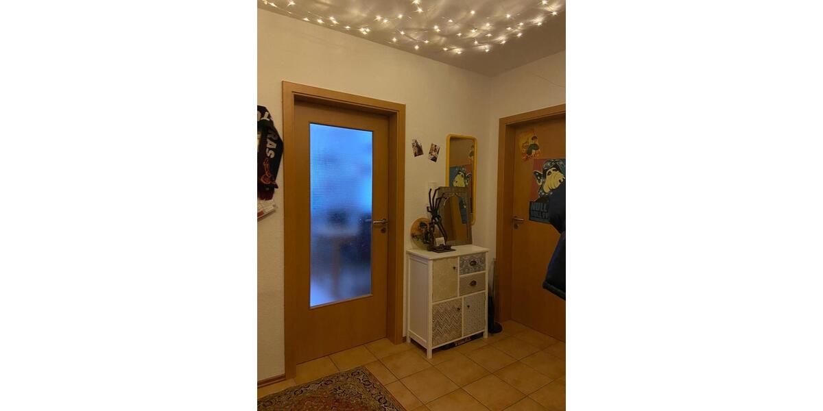 Schönes helles WG-Zimmer 3 zimmer