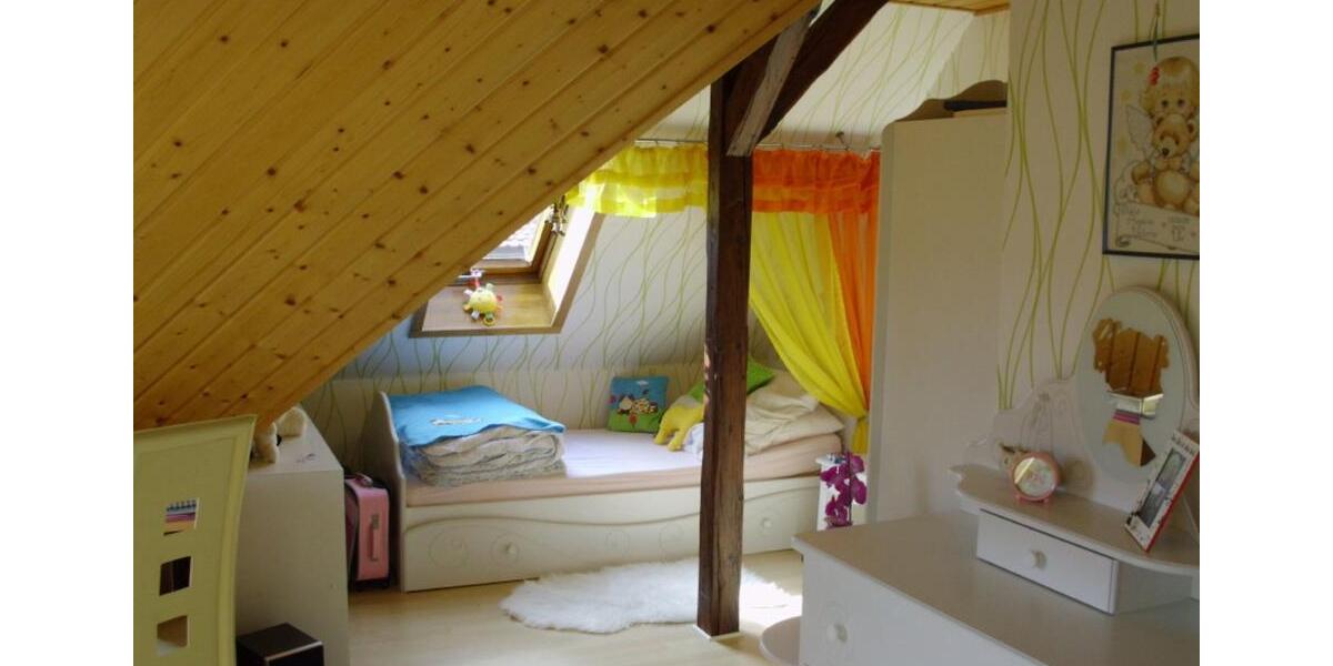 Dachgeschoßwohnung Naumburg (Saale) - 4 Zimmer, 95 m&sup2;, 550&euro; | Angebot:24705695