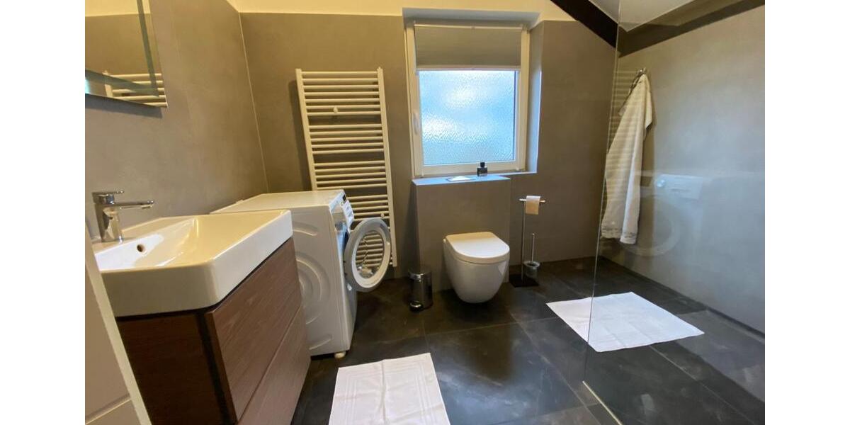 Wohnen auf Zeit Neuss Erfttal - 2 Zimmer, 52 m&sup2;, 1.390&euro; | Angebot:24379866