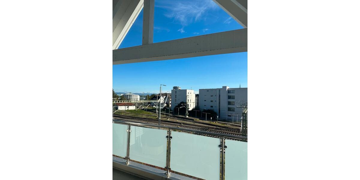 Wohnen auf Zeit Friedrichshafen - 5 Zimmer, 15 m&sup2;, 600&euro; | Angebot:26005694