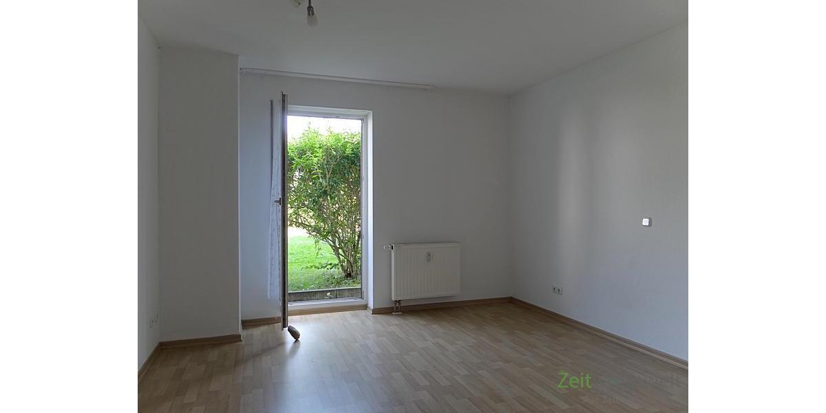 (12536_46) MGN: ruhige 2-Zimmer-Wohnung im Hochparterre mit Terrasse, Laminatböden, preiswerte EBK möglich - Etagenwohnung Meiningen | Angebot:25240526