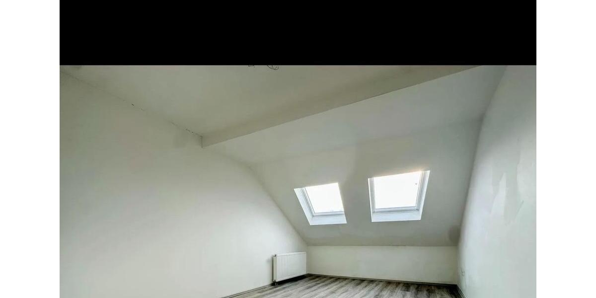 Dachgeschoßwohnung Weisenheim am Sand - 5 Zimmer, 177 m&sup2;, 1.950&euro; | Angebot:26376811