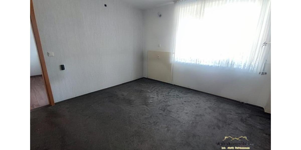 Erdgeschoßwohnung Bitterfeld-Wolfen Greppin - 3 Zimmer, 77 m&sup2;, 615&euro; | Angebot:25751600