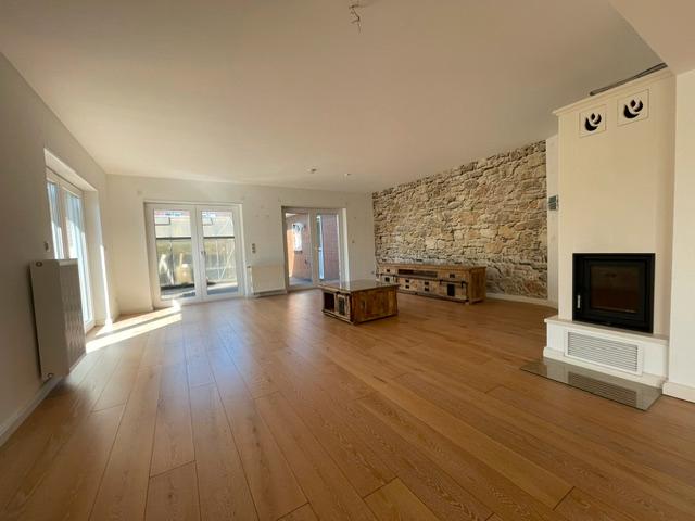 Erdgeschoßwohnung Wacken - 3 Zimmer, 140 m&sup2;, 1.280&euro; | Angebot:26493569