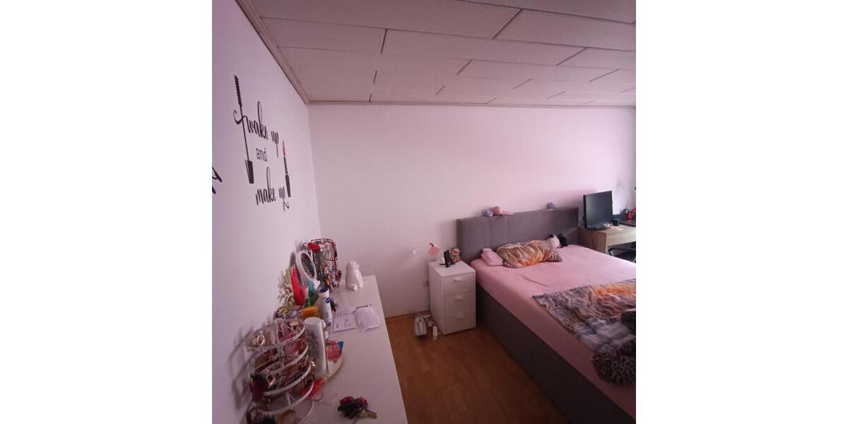 Wohnen auf Zeit Weitramsdorf - 16 Zimmer, 300&euro; | Angebot:21750430