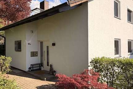 Haus Lörrach - 7 Zimmer, 195 m&sup2;, 2.600&euro; | Angebot:26366053
