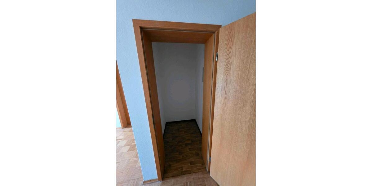Etagenwohnung Güglingen - 3.5 Zimmer, 87 m&sup2;, 1.050&euro; | Angebot:26611039