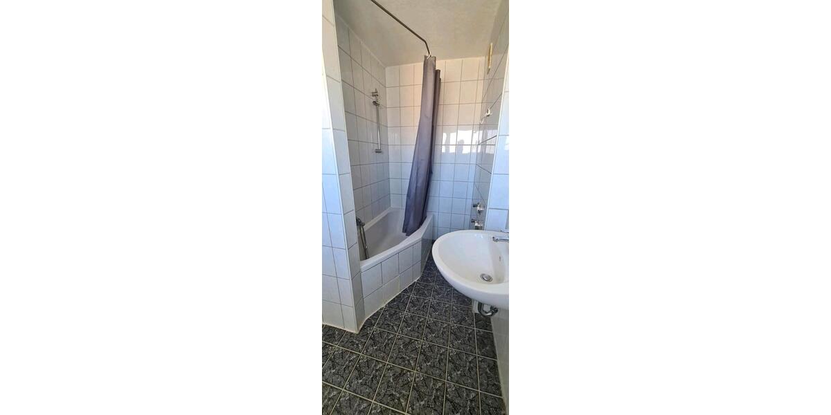 Etagenwohnung Stolzenau - 4 Zimmer, 90 m&sup2;, 1.080&euro; | Angebot:26089522