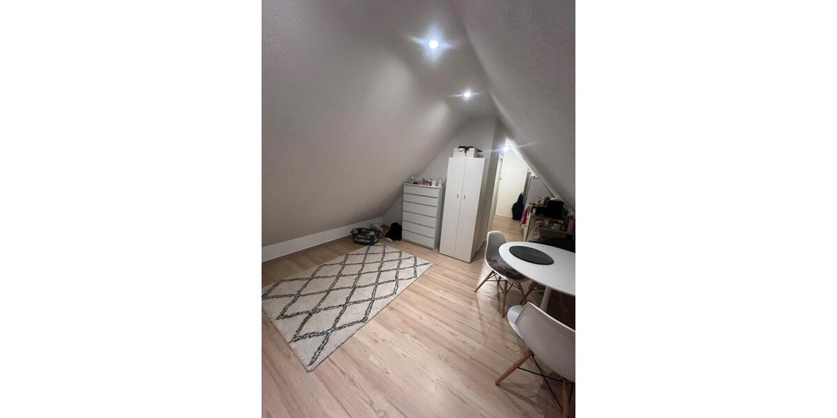 Dachgeschoßwohnung Kempten (Allgäu) - 1 Zimmer, 30 m&sup2;, 375&euro; | Angebot:26233551