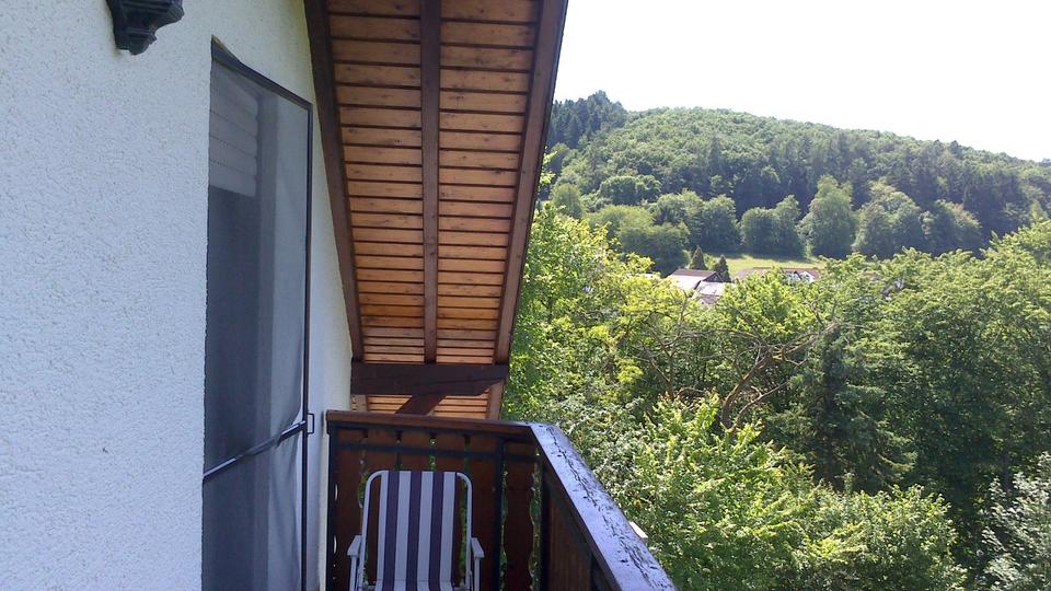 Dachgeschoßwohnung Grävenwiesbach - 2 Zimmer, 75 m&sup2;, 600&euro; | Angebot:26365818