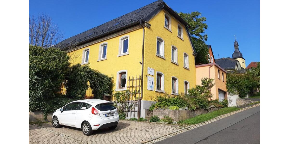 Etagenwohnung Wunsiedel - 3 Zimmer, 71 m&sup2;, 490&euro; | Angebot:25881493