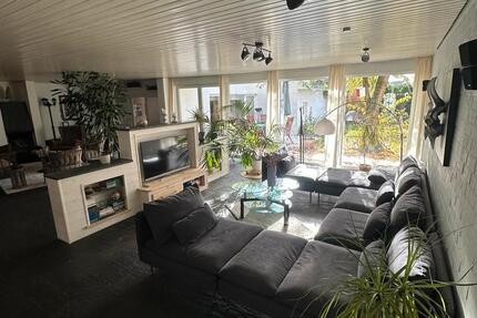Luxuriöse Wohnung mit Garten und Sauna zimmer