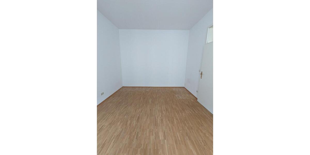 Etagenwohnung Treuen - 2 Zimmer, 48 m&sup2;, 264&euro; | Angebot:26006952