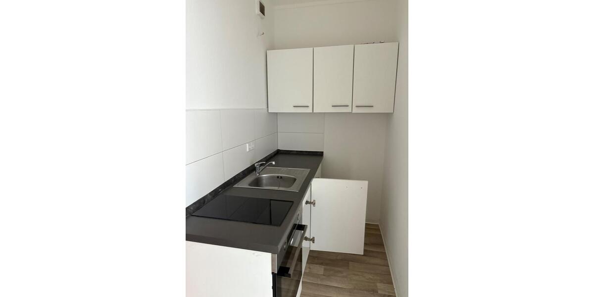 Etagenwohnung Neubrandenburg - 1 Zimmer, 24 m&sup2;, 280&euro; | Angebot:26593698