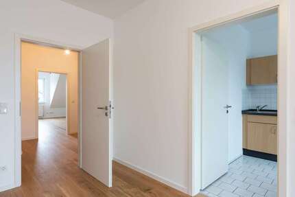 Wohnung Ludwigsfelde Industriepark-West - 2 Zimmer, 77 m&sup2;, 1.109&euro; | Angebot:27126249