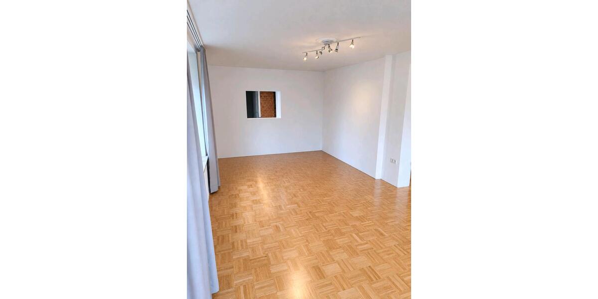 Erdgeschoßwohnung Elze - 3.5 Zimmer, 169 m&sup2;, 1.200&euro; | Angebot:27569938