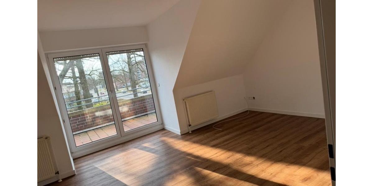 Dachgeschoßwohnung Lingen (Ems) - 2 Zimmer, 77 m&sup2;, 760&euro; | Angebot:26452211
