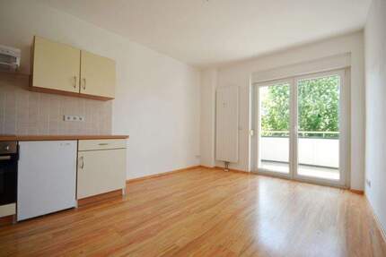 In ruhiger Umgebung wohnen! Mit Einbauküche - ein kleines Paradies sucht Mieter. 2 zimmer