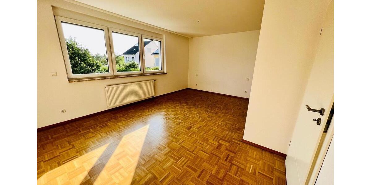 Doppelhaushälfte Karlsruhe Knielingen - 5 Zimmer, 150 m&sup2;, 2.300&euro; | Angebot:26581927