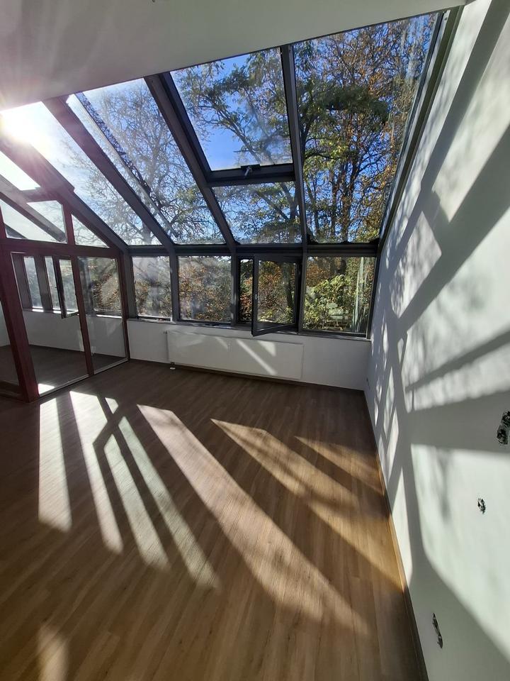 Wohnung zu vermieten, Erstbezug nach Sanierung zimmer