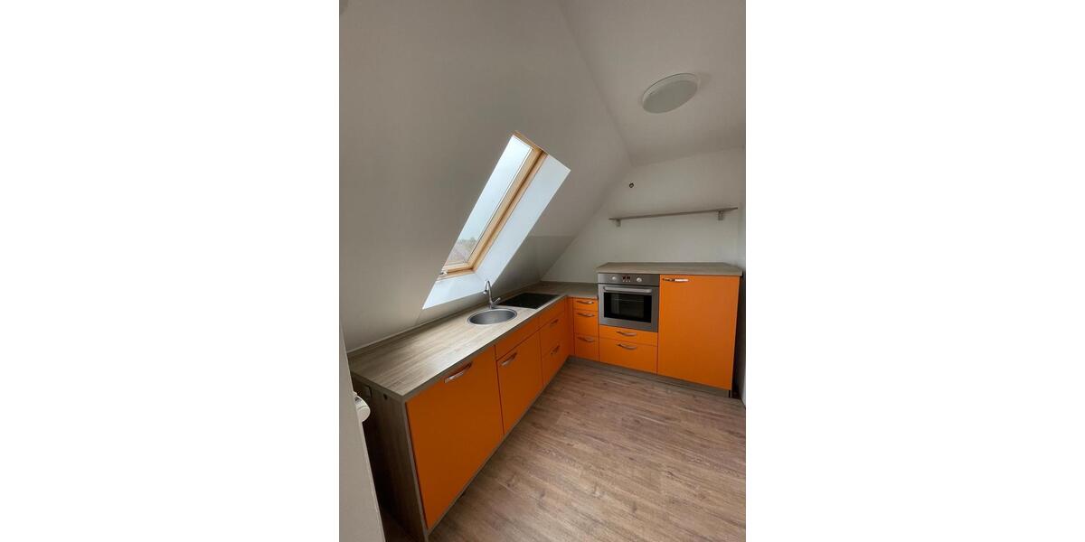 Dachgeschoßwohnung Dentlein am Forst - 3.5 Zimmer, 71 m&sup2;, 800&euro; | Angebot:25395573