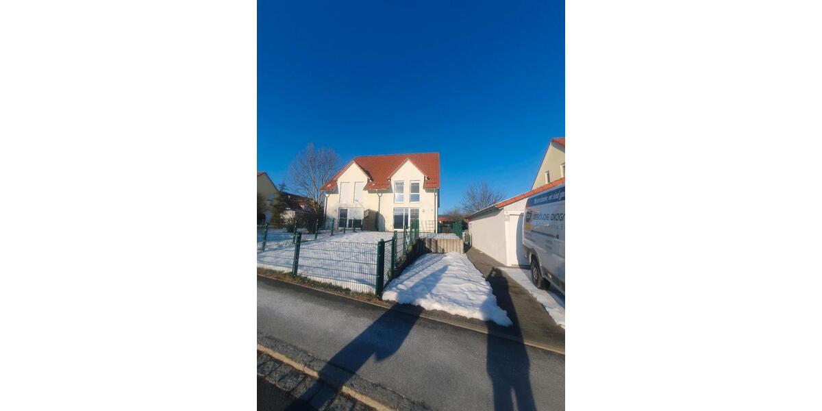 Doppelhaushälfte Kulmain - 6 Zimmer, 146 m&sup2;, 1.250&euro; | Angebot:24803866