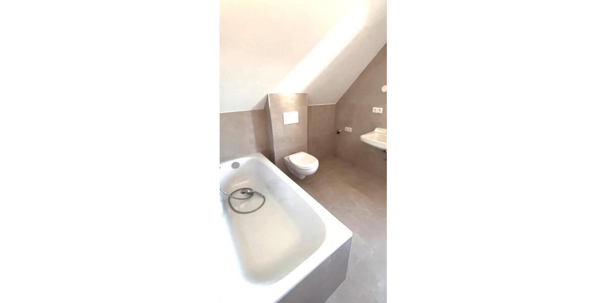 Etagenwohnung Dortmund Hombruch - 3 Zimmer, 90 m&sup2;, 800&euro; | Angebot:25660340